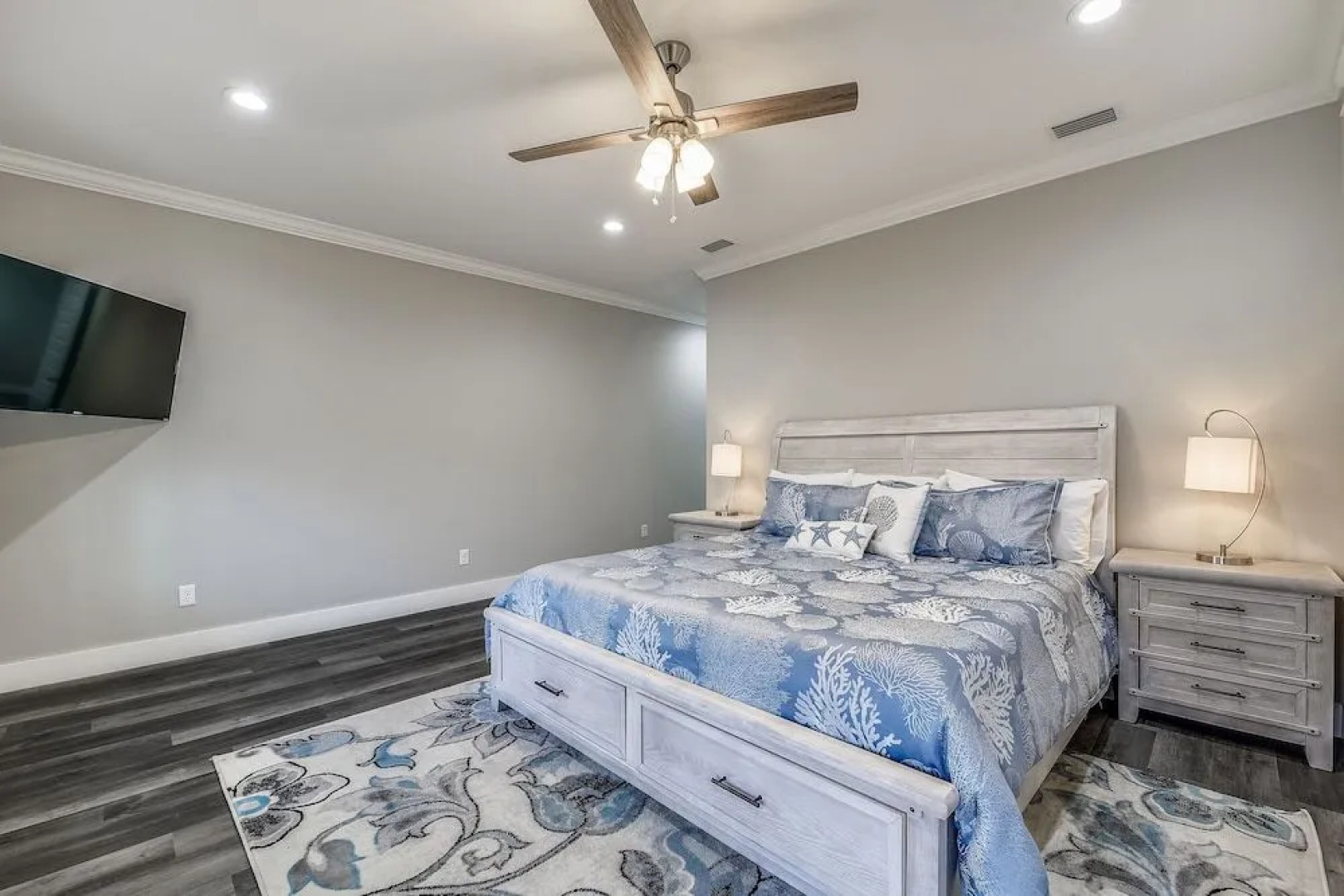 Vacation Station by Book That Condo