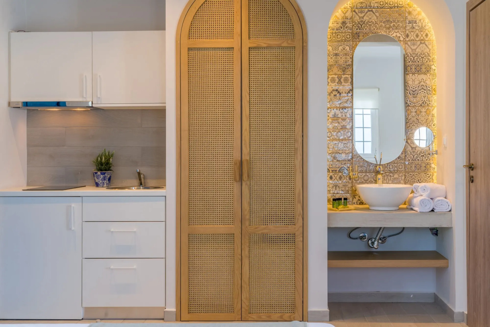 Romantica Apartments