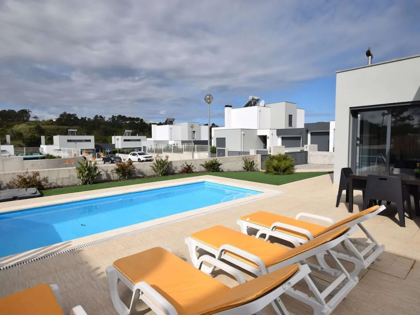 Family Villa With Terrace and Pool