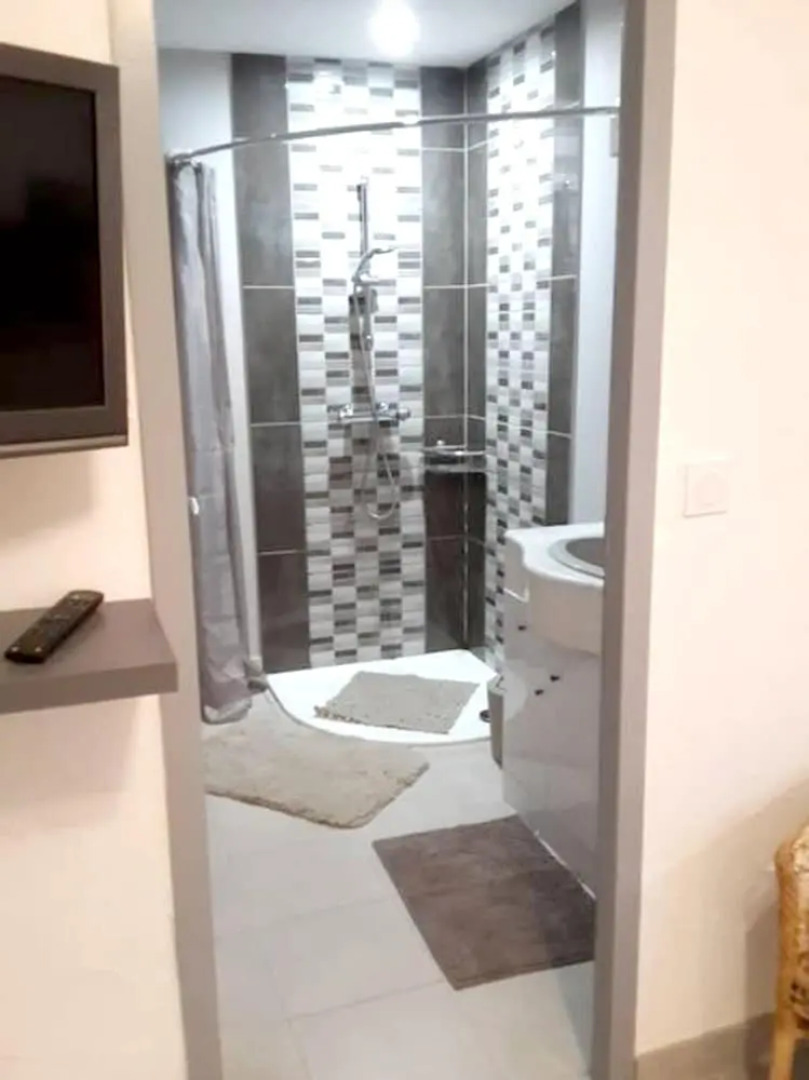 House With one Bedroom in Villeneuve, With Enclosed Garden and Wifi