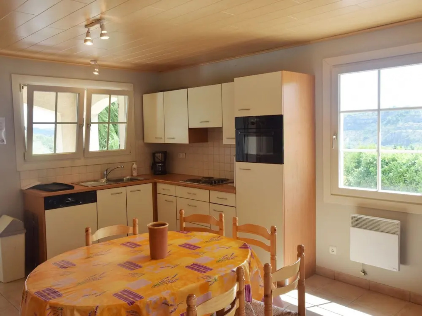 House With Panoramic View and Swimming Pool in Ardã¨che