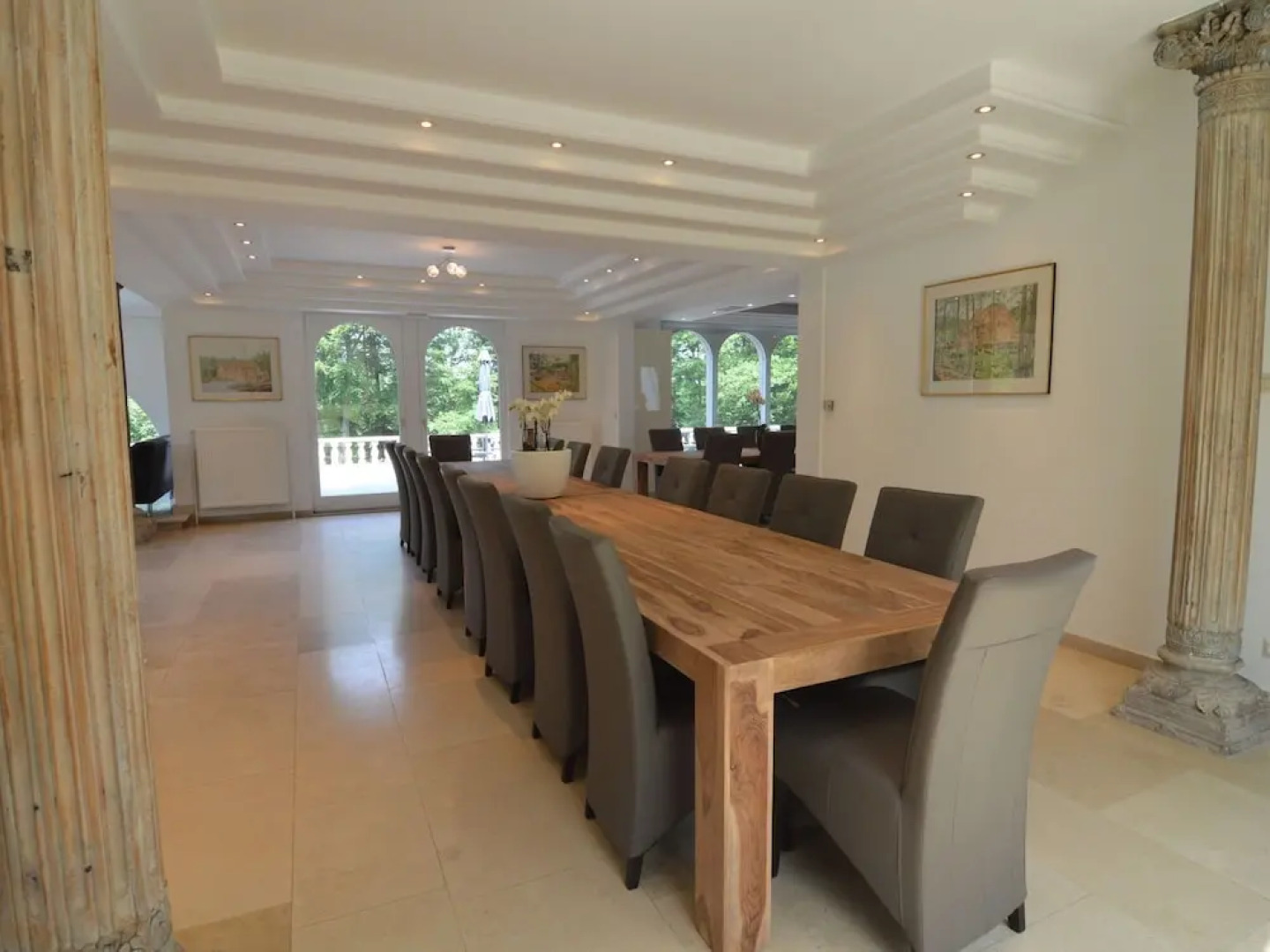 Luxurious Mansion in Brakel with Pond