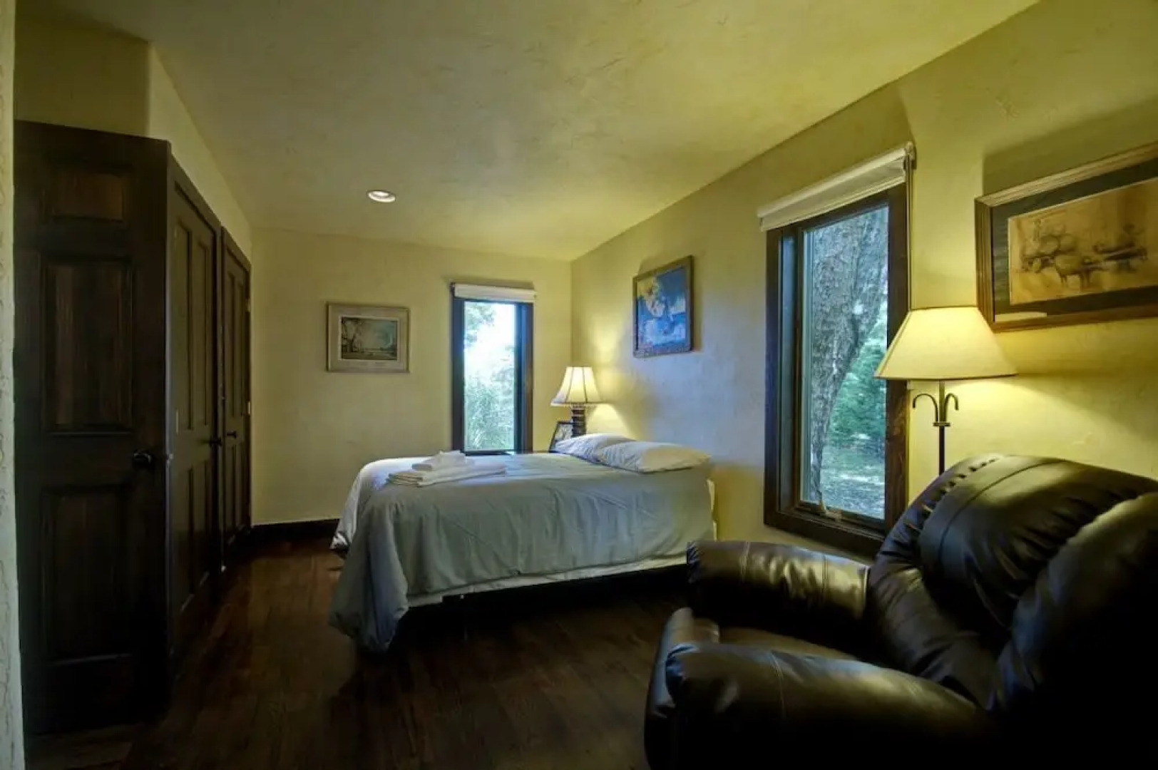 Bullhead Mountain Lodge - 8 Br Home
