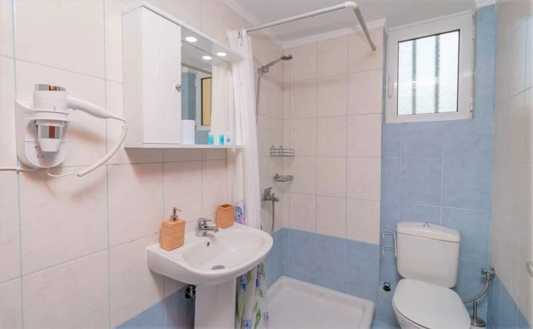 Lagouvardos Apartments