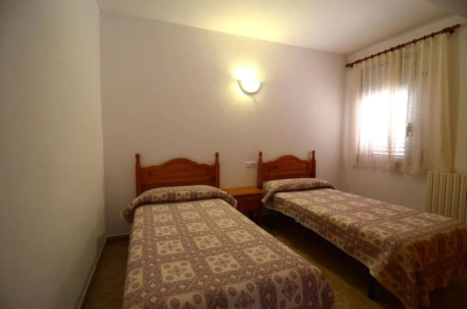 Apartamentos Hostal La Gola
