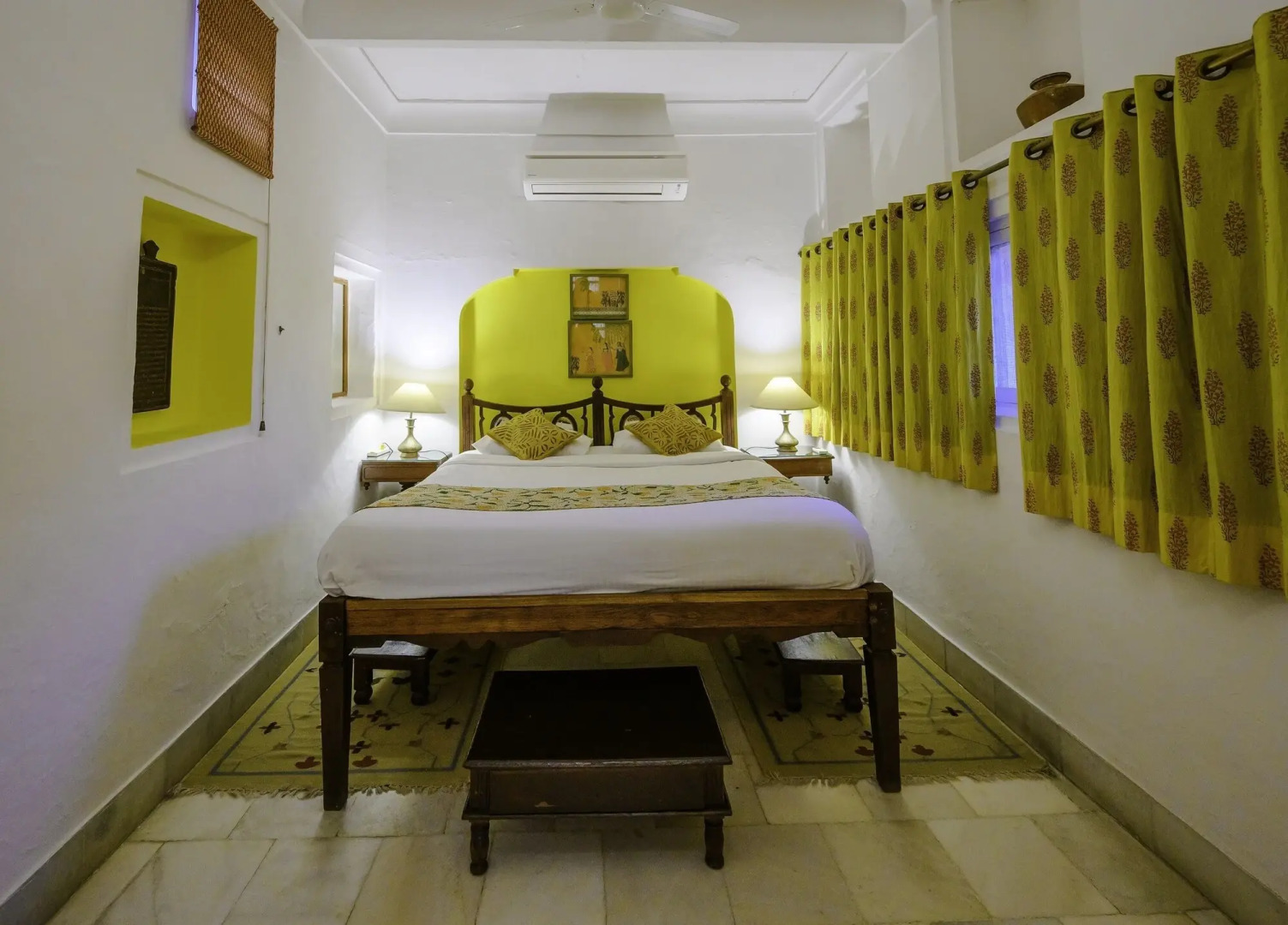 Neemrana Fort-Palace