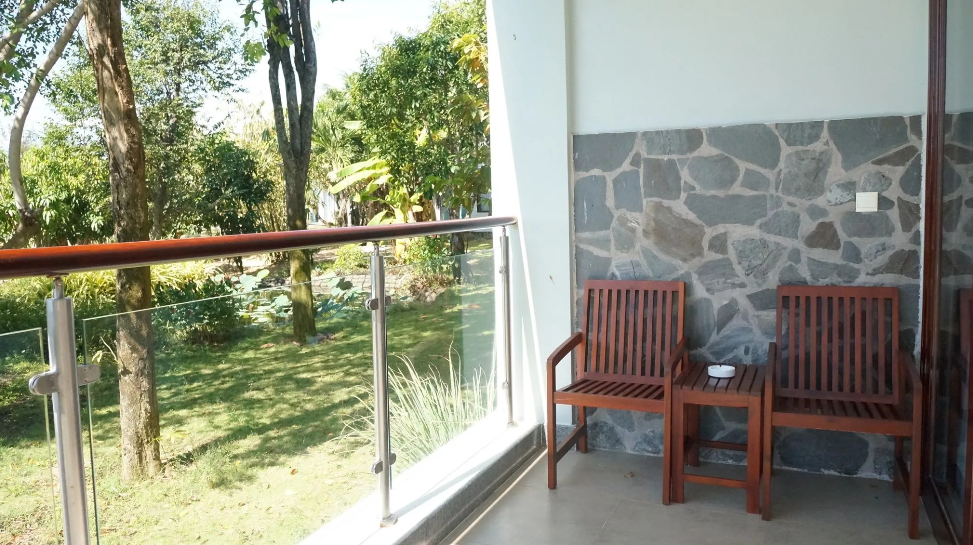 Carmelina Beach Resort