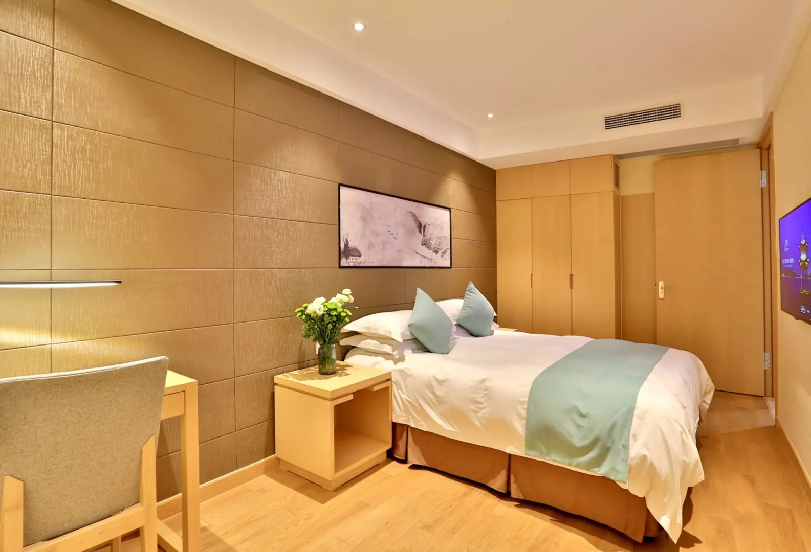 Nostalgia Hotel (West lake Hangzhou)