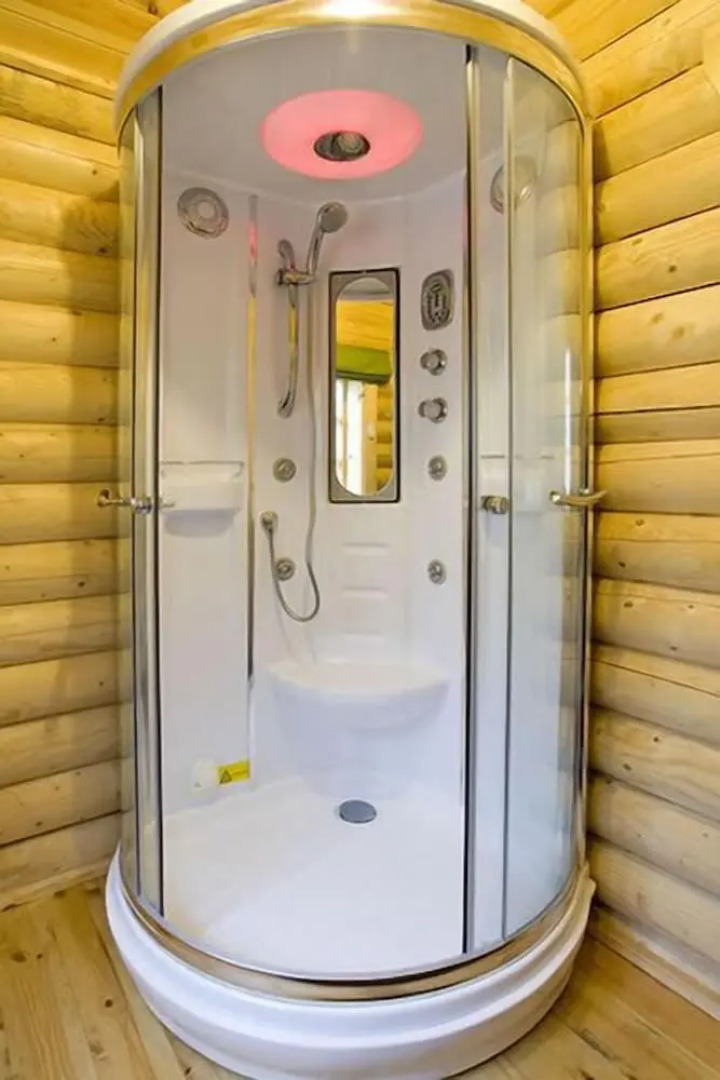 BCC Loch Ness Log Cabins