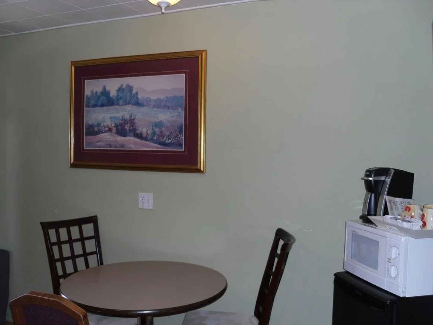 Hotel Bethel - Fort MacLeod, AB