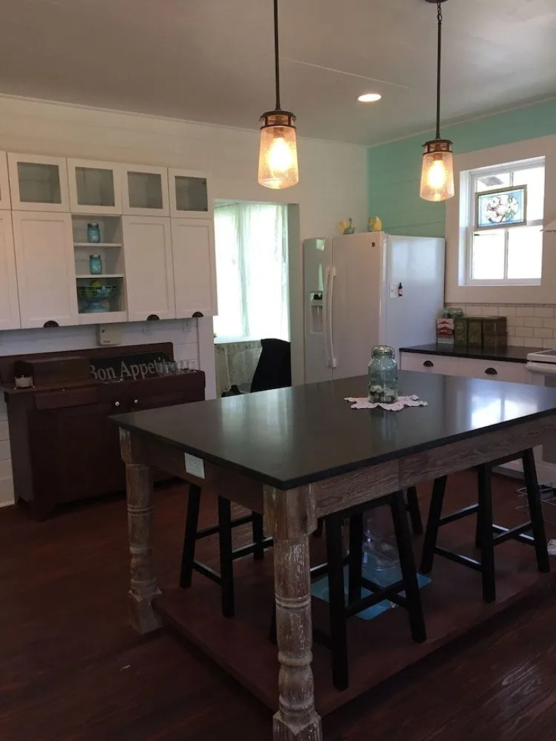 Hye-Way Haus Bed and Breakfast