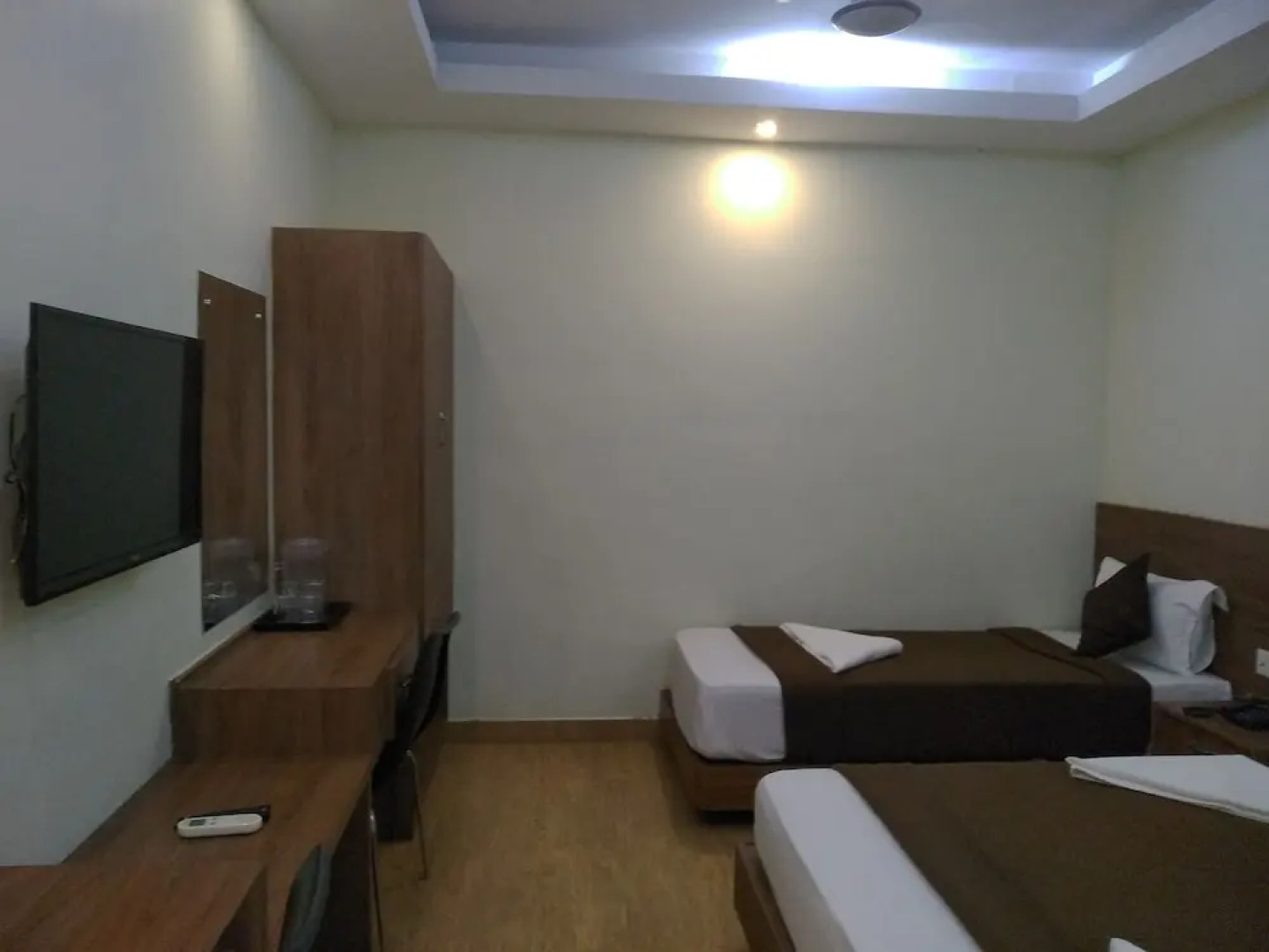 Hotel Pearl Residency