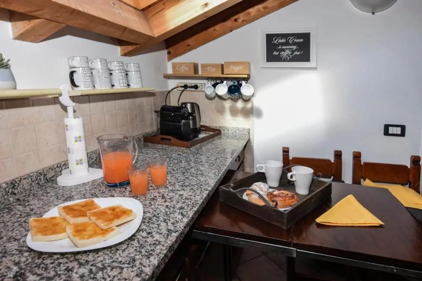 L'UNA DI LAGO Lake Apartment With Parking