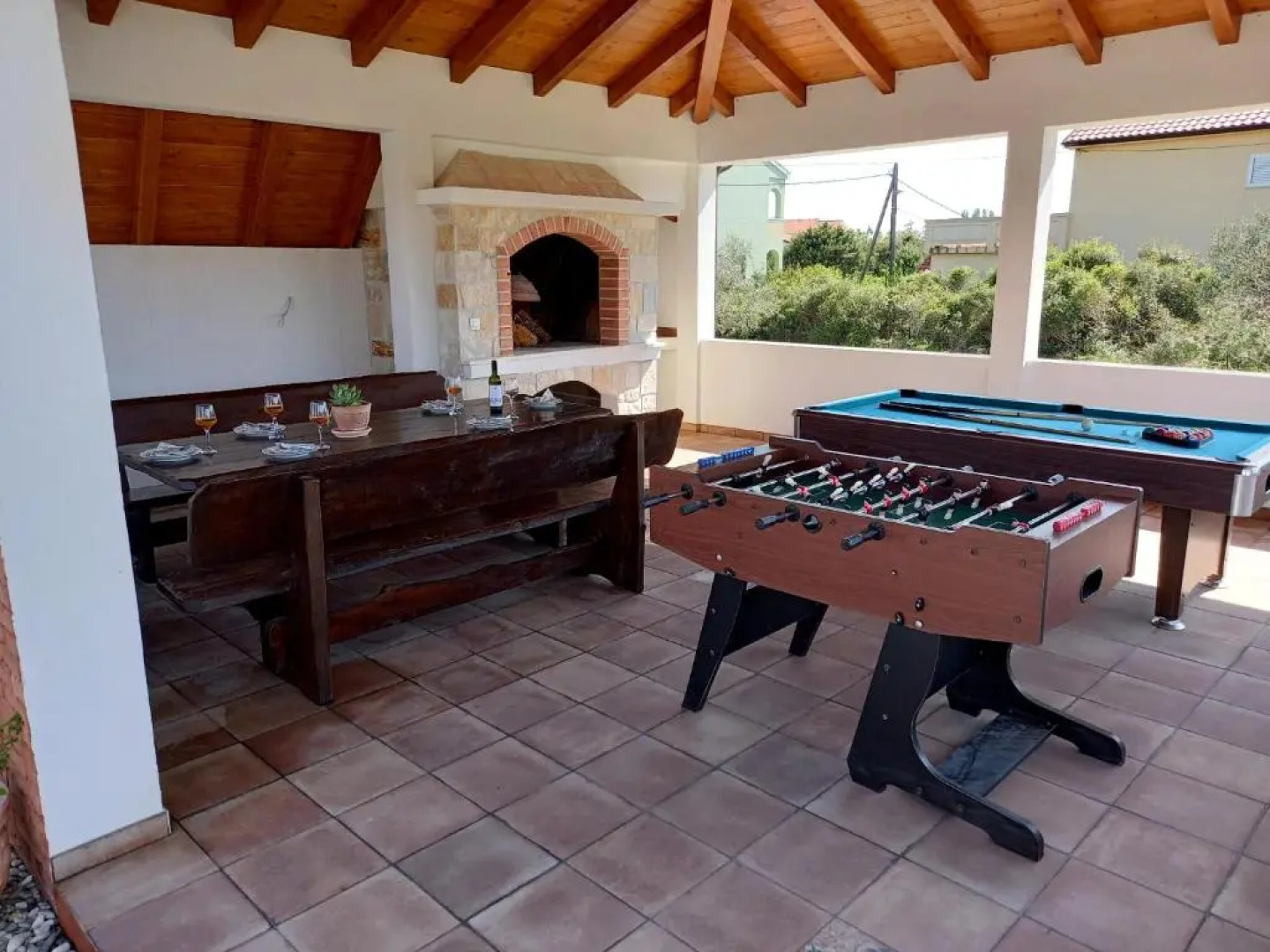 Lux stone house with pool, jacuzzi, sauna near beach