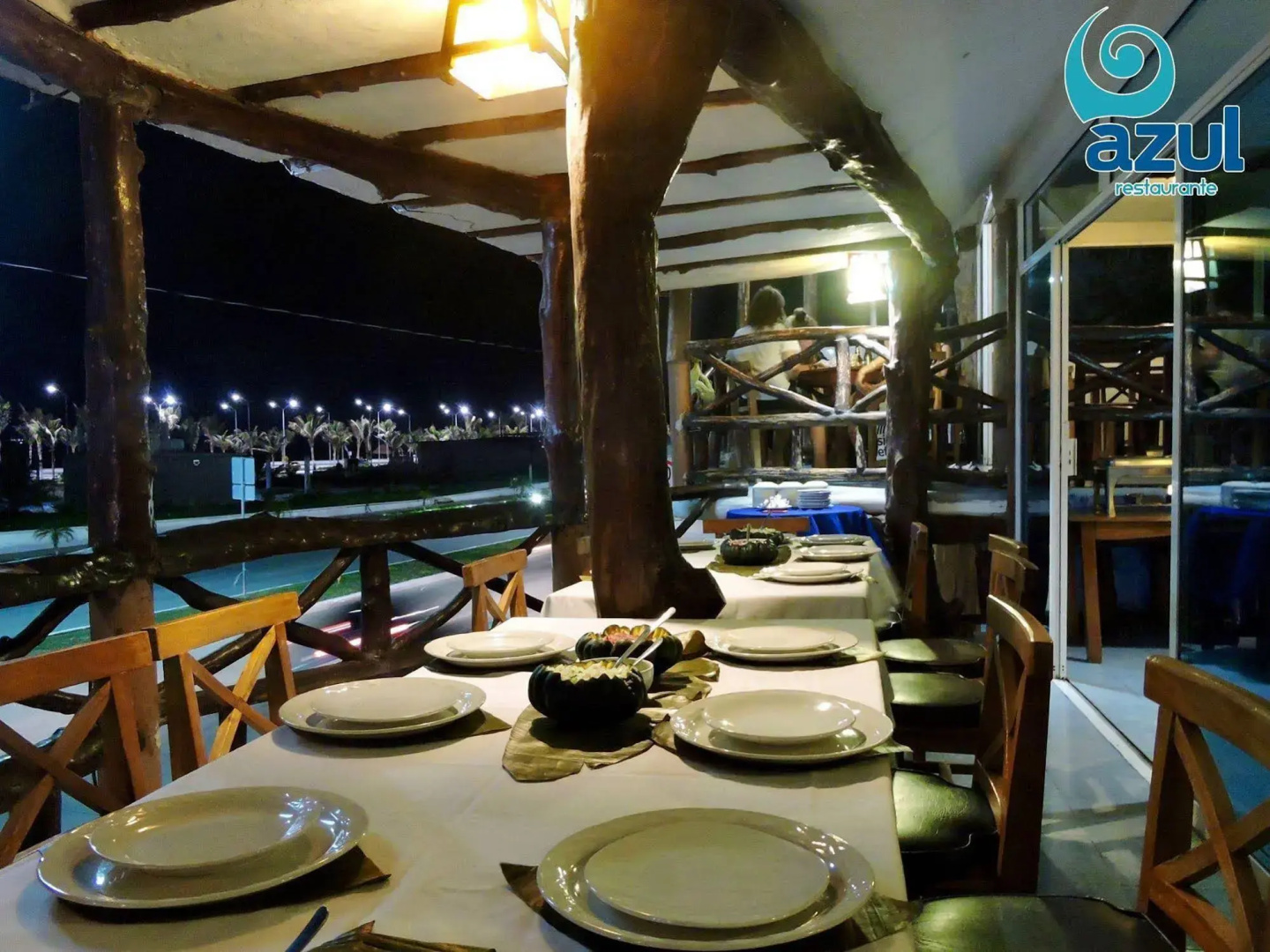 Azul Hotel & Restaurante