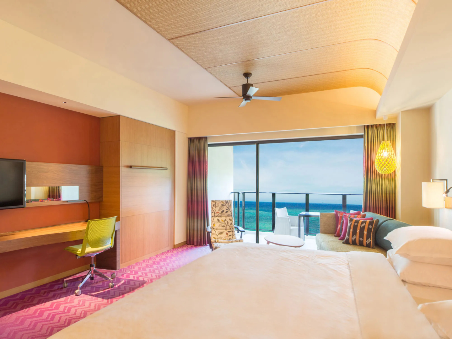 Sheraton Okinawa Sunmarina Resort