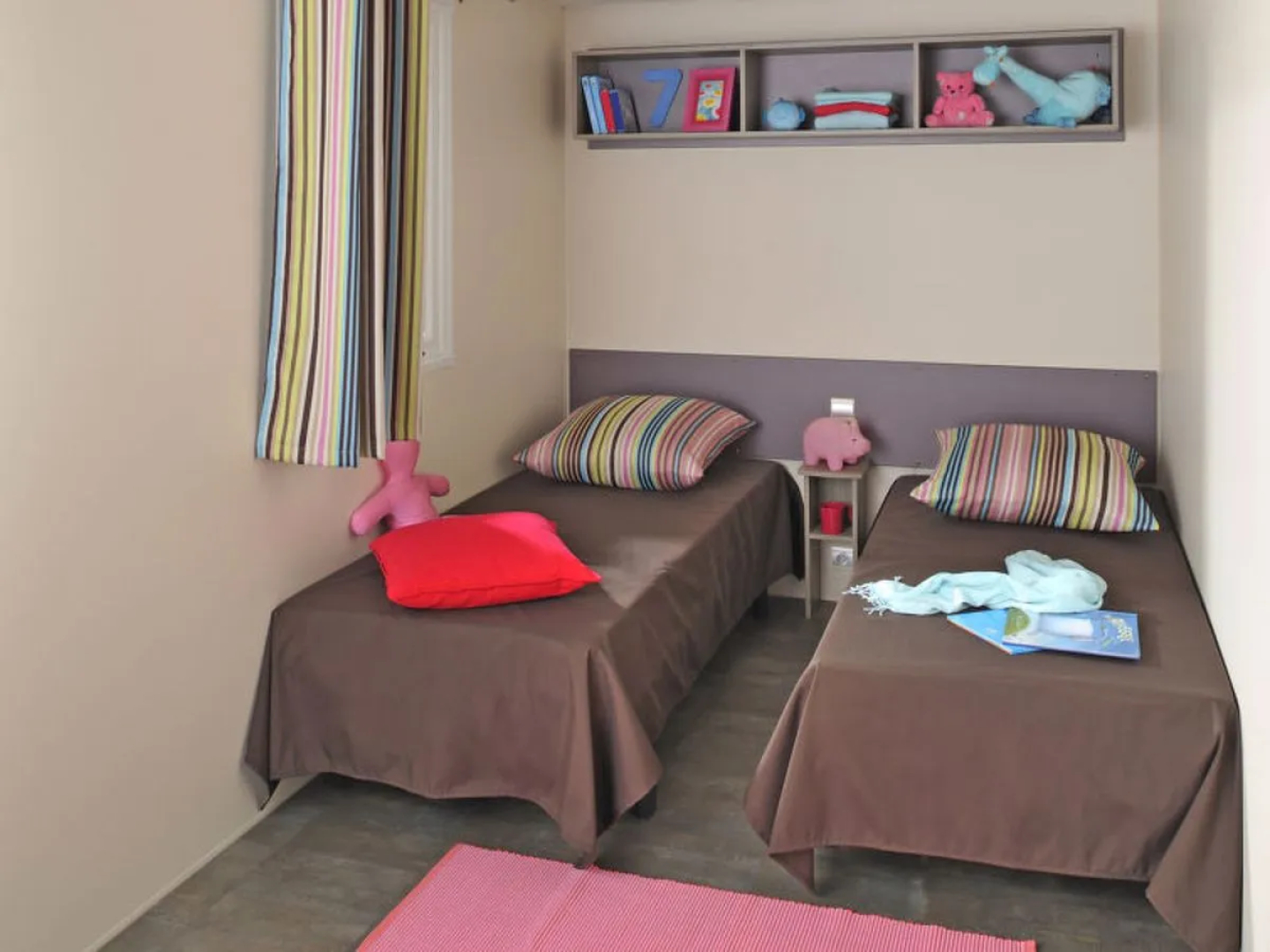Holiday Home Le Mediterranée - AGL254