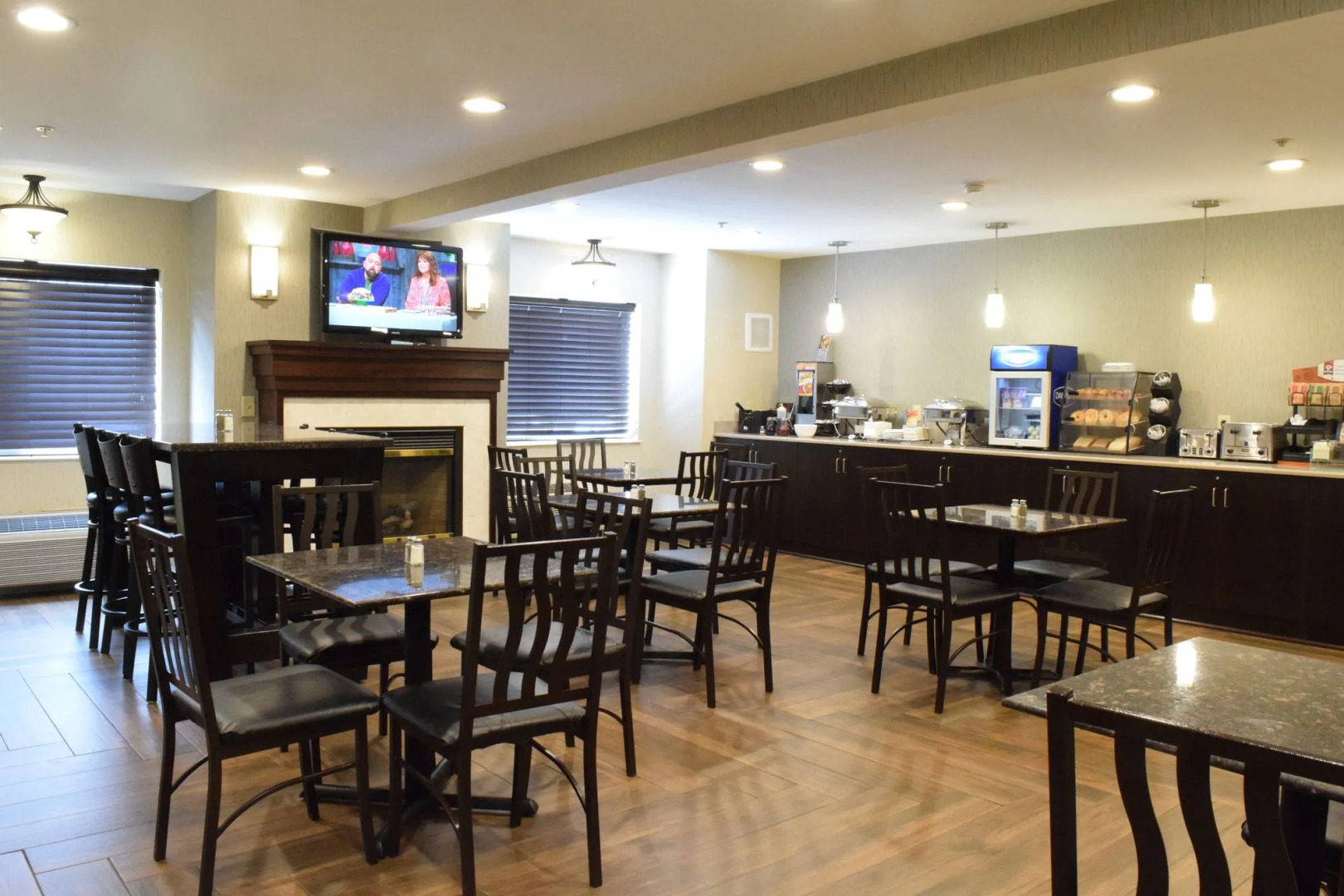 Best Western Crown Inn & Suites