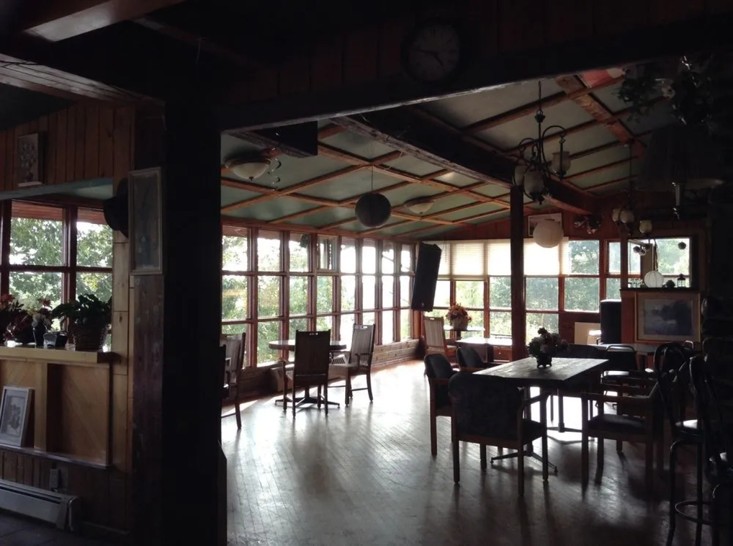 Sturgeon River Inn & Restaurant