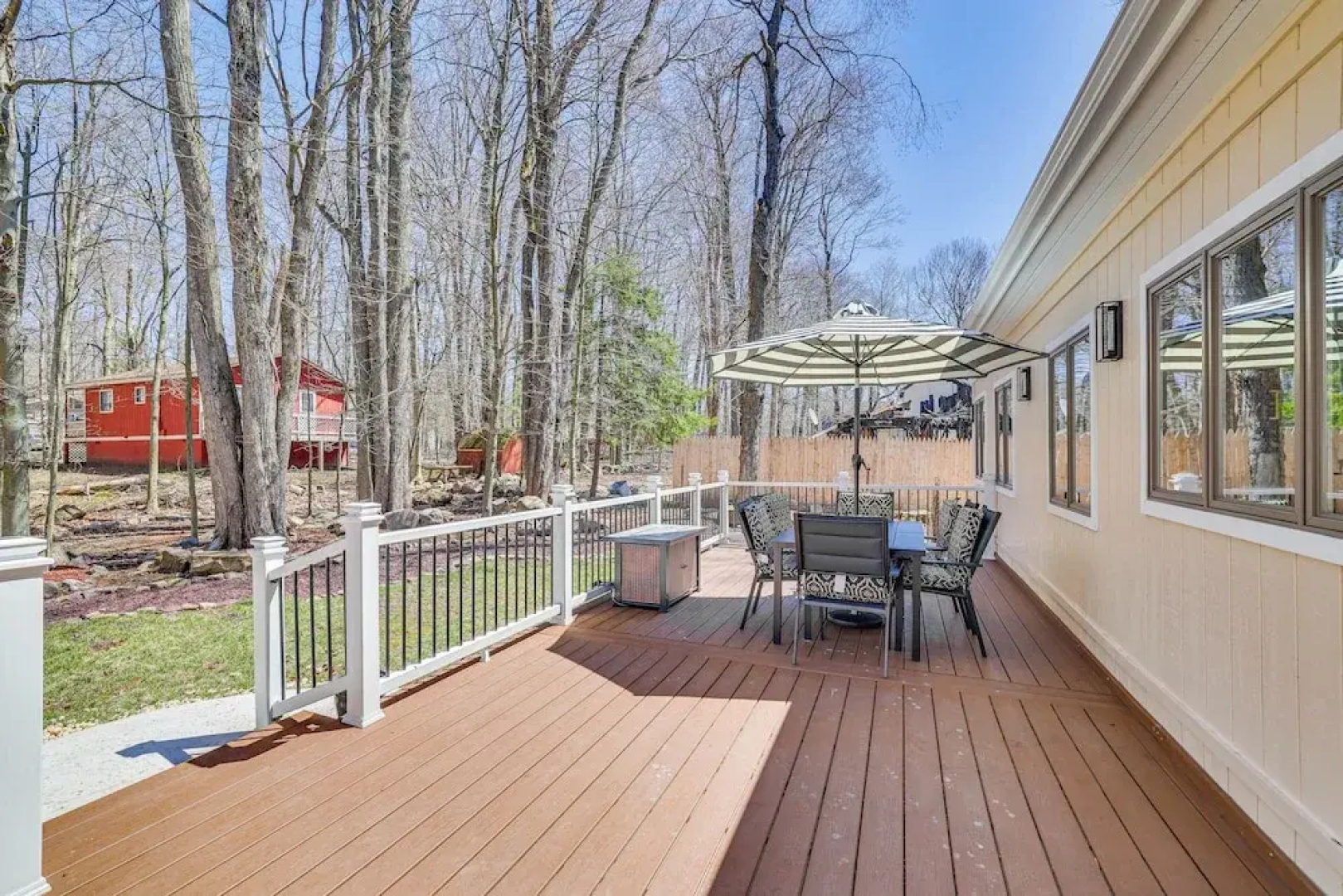 Spacious Retreat 7 Mi to Tobyhanna State Park!