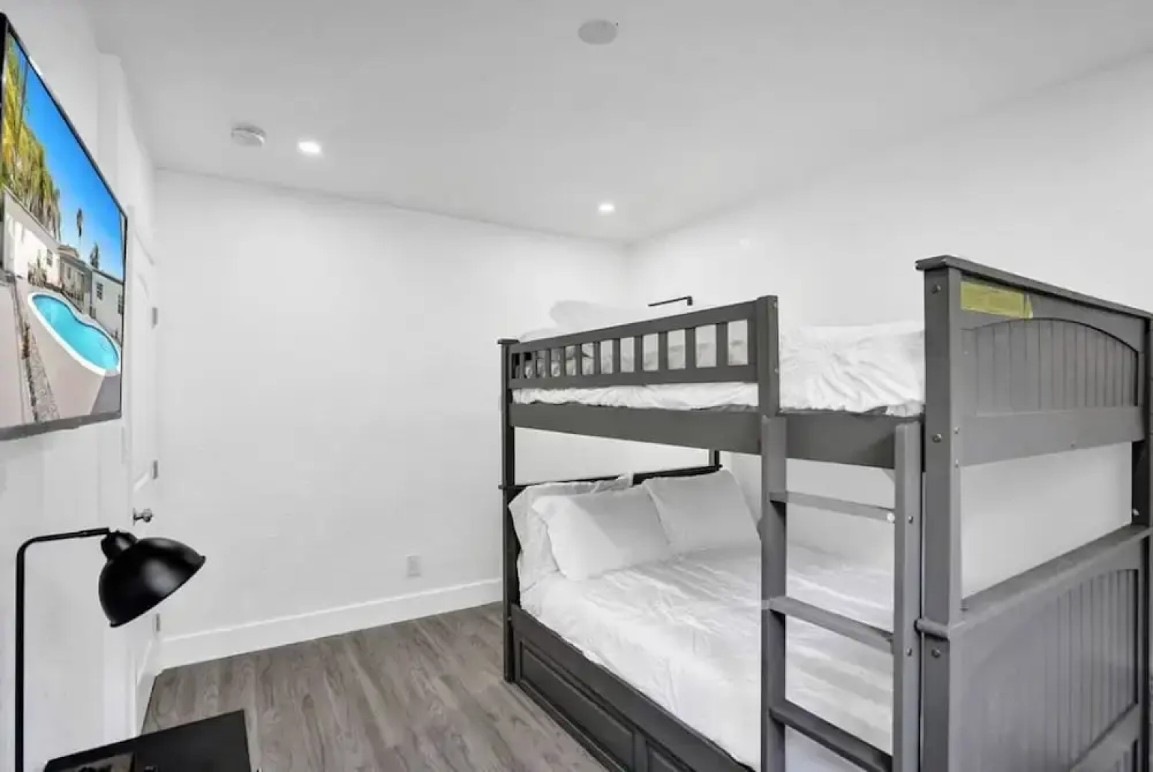 Spacious Home With Heated Pool