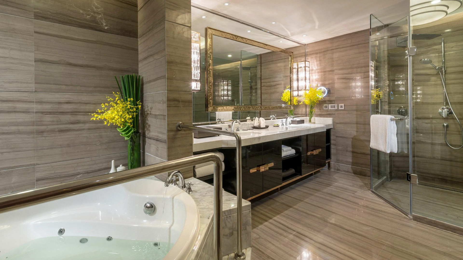 InterContinental Heilong Lake by IHG