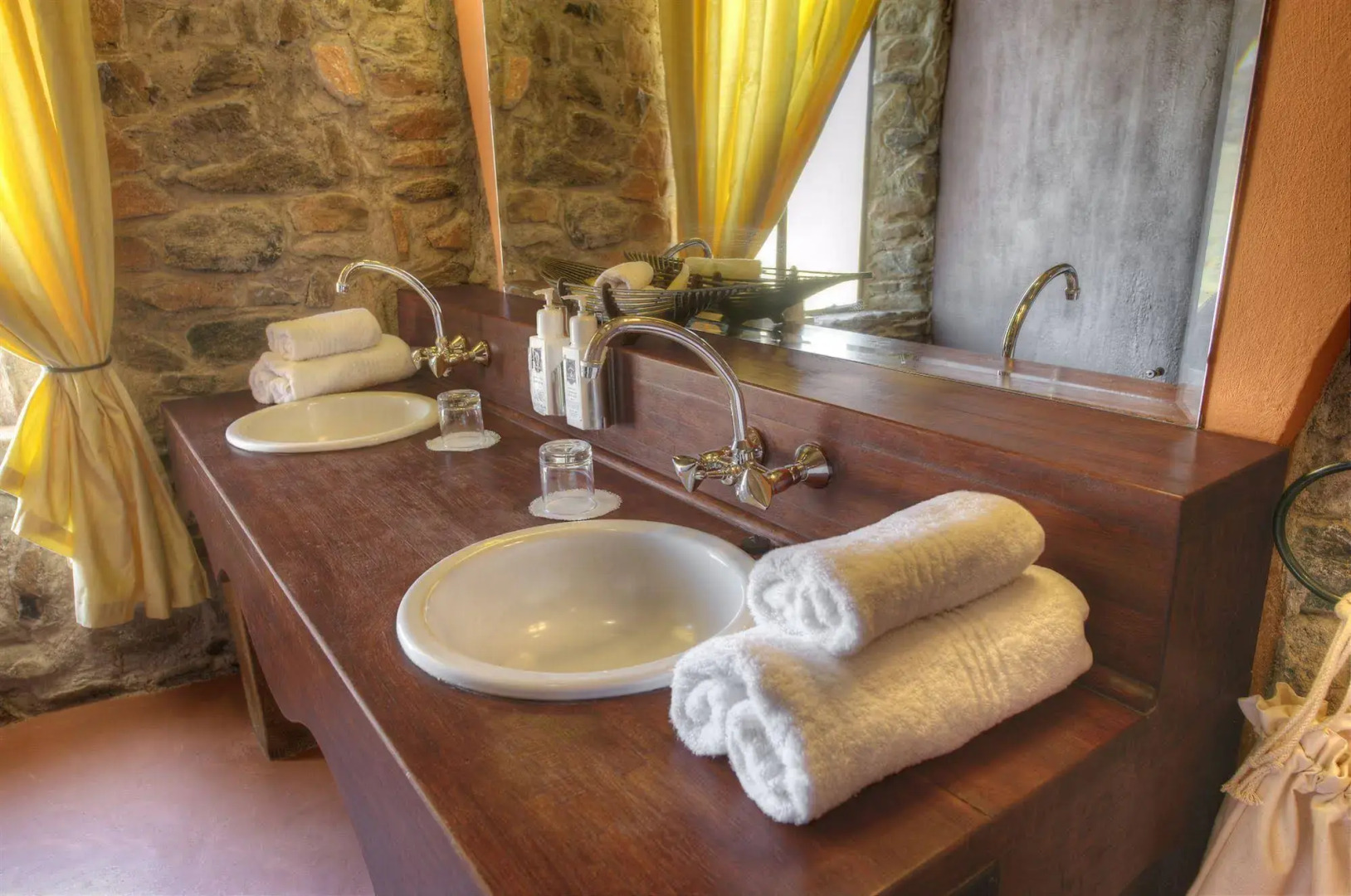 Le Mirage Resort and Spa