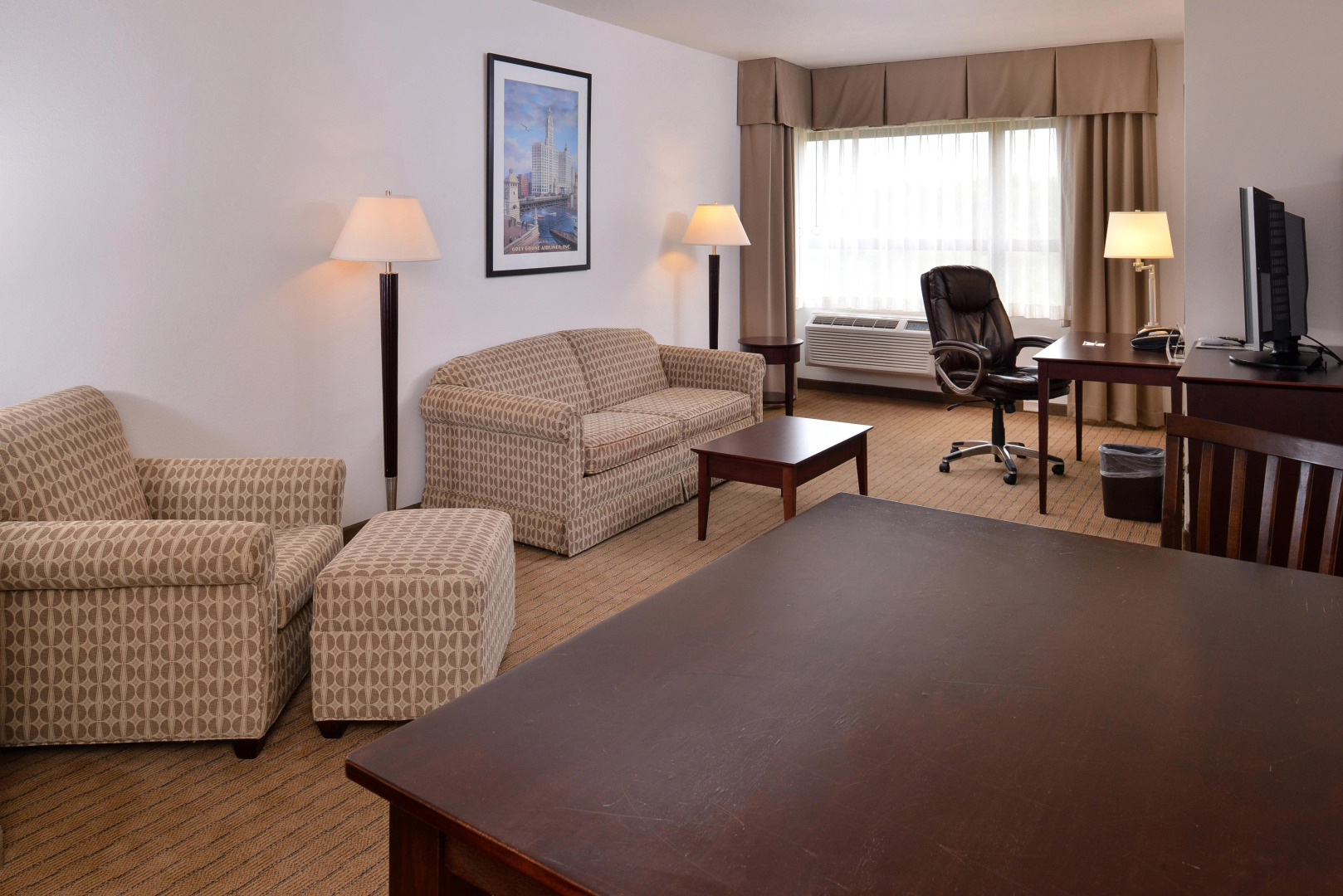 Holiday Inn Madison at The American Center by IHG