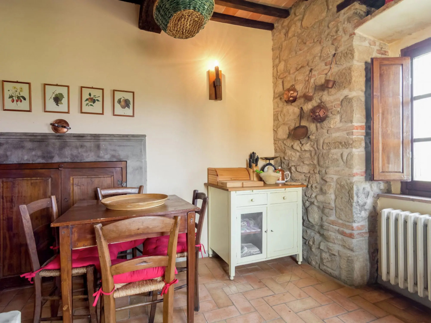 Atmospheric appartment in Arezzo with garden