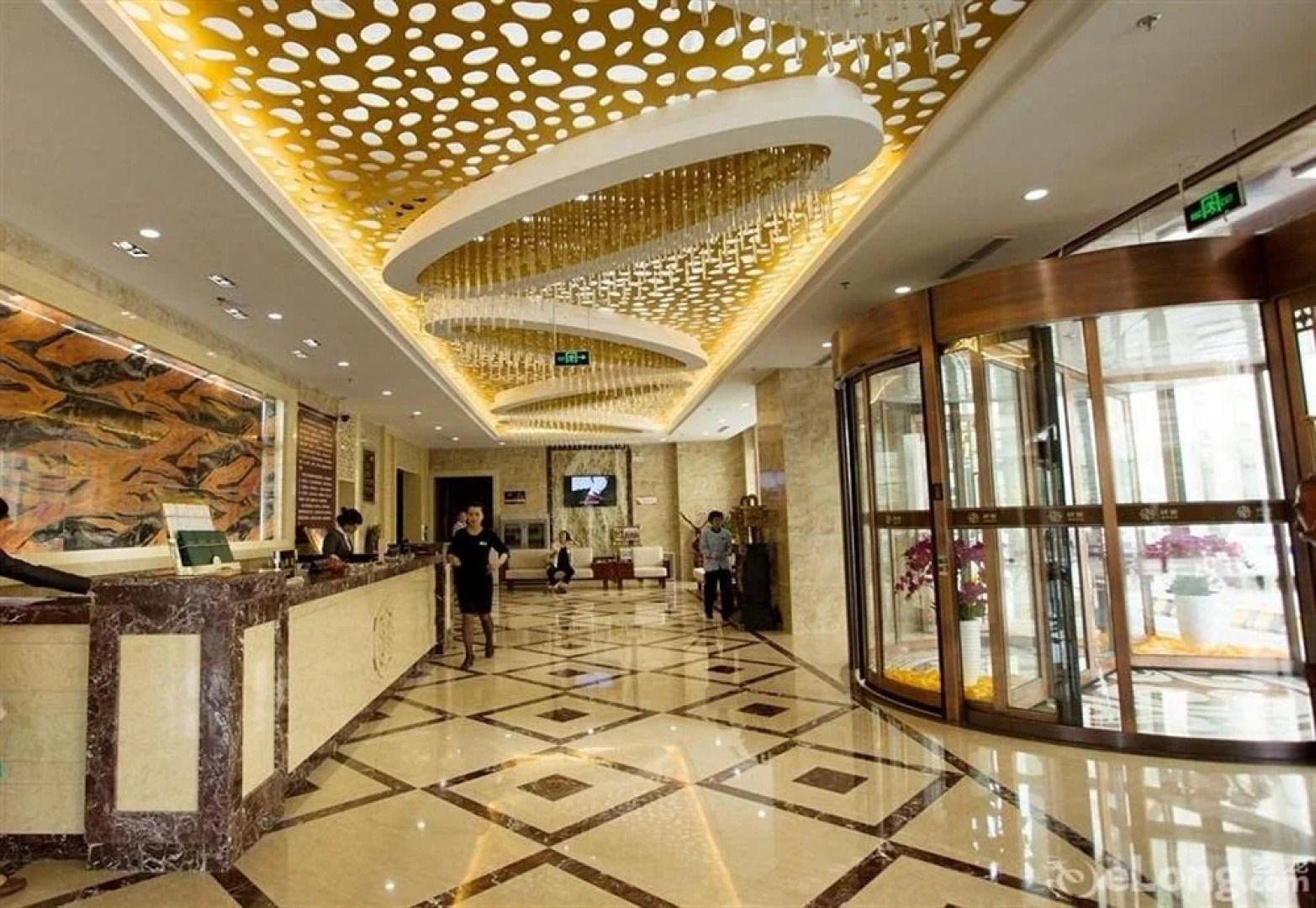 Weihai Xiangquan Business Hotel