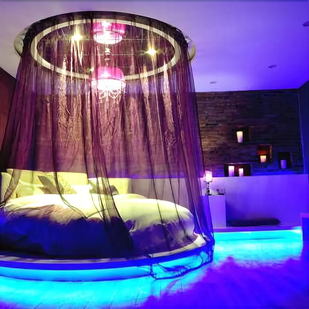The Love of Maple Theme Hotel