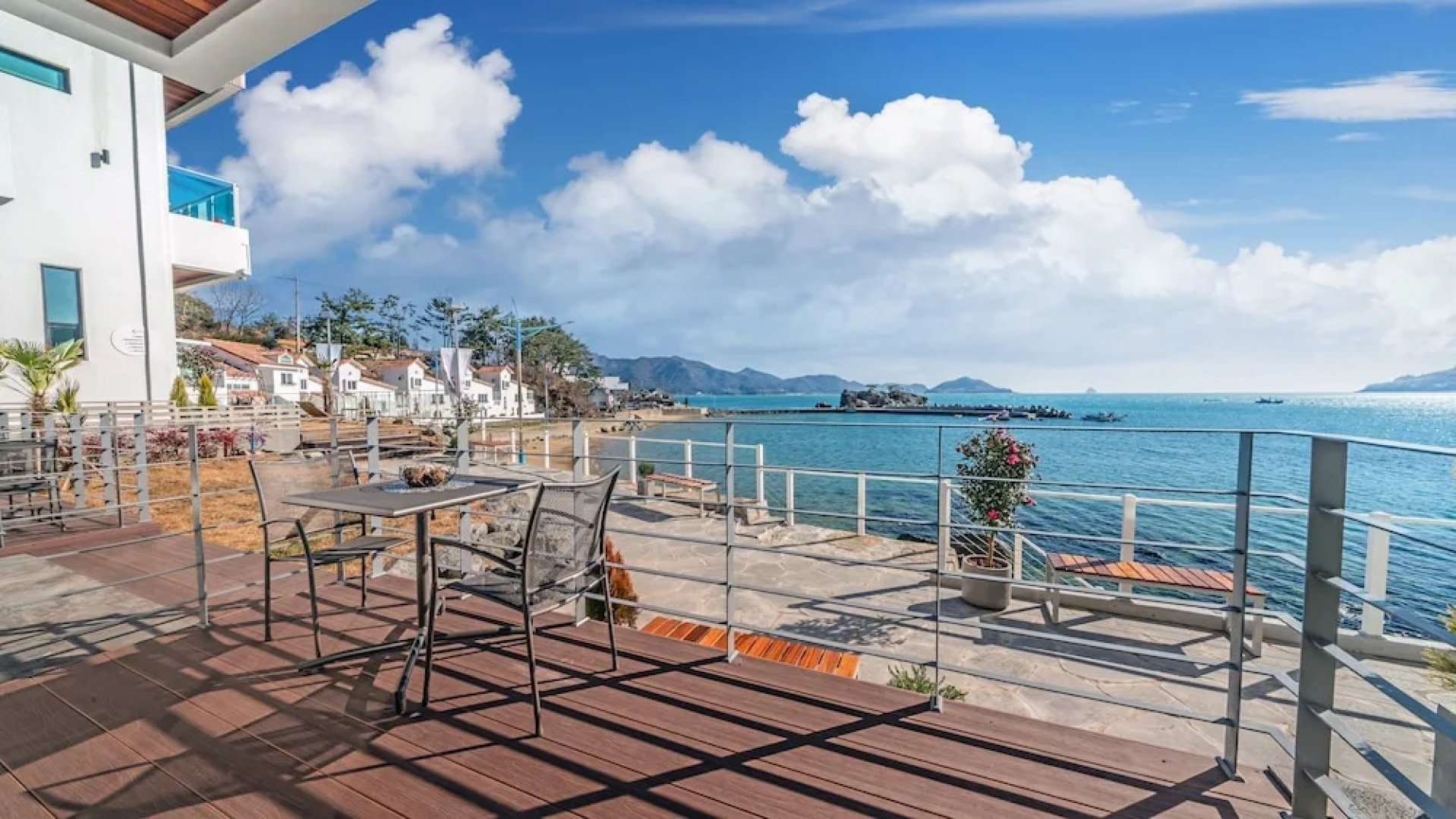 Namhae Lounge 32 Resort A