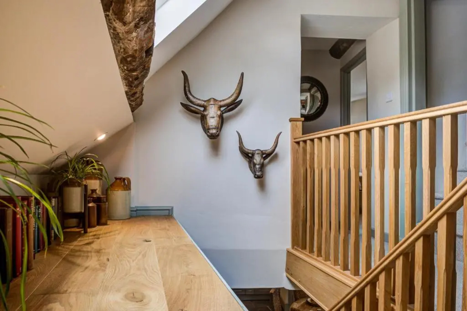 Chic Georgian town house in Cotswold town centre