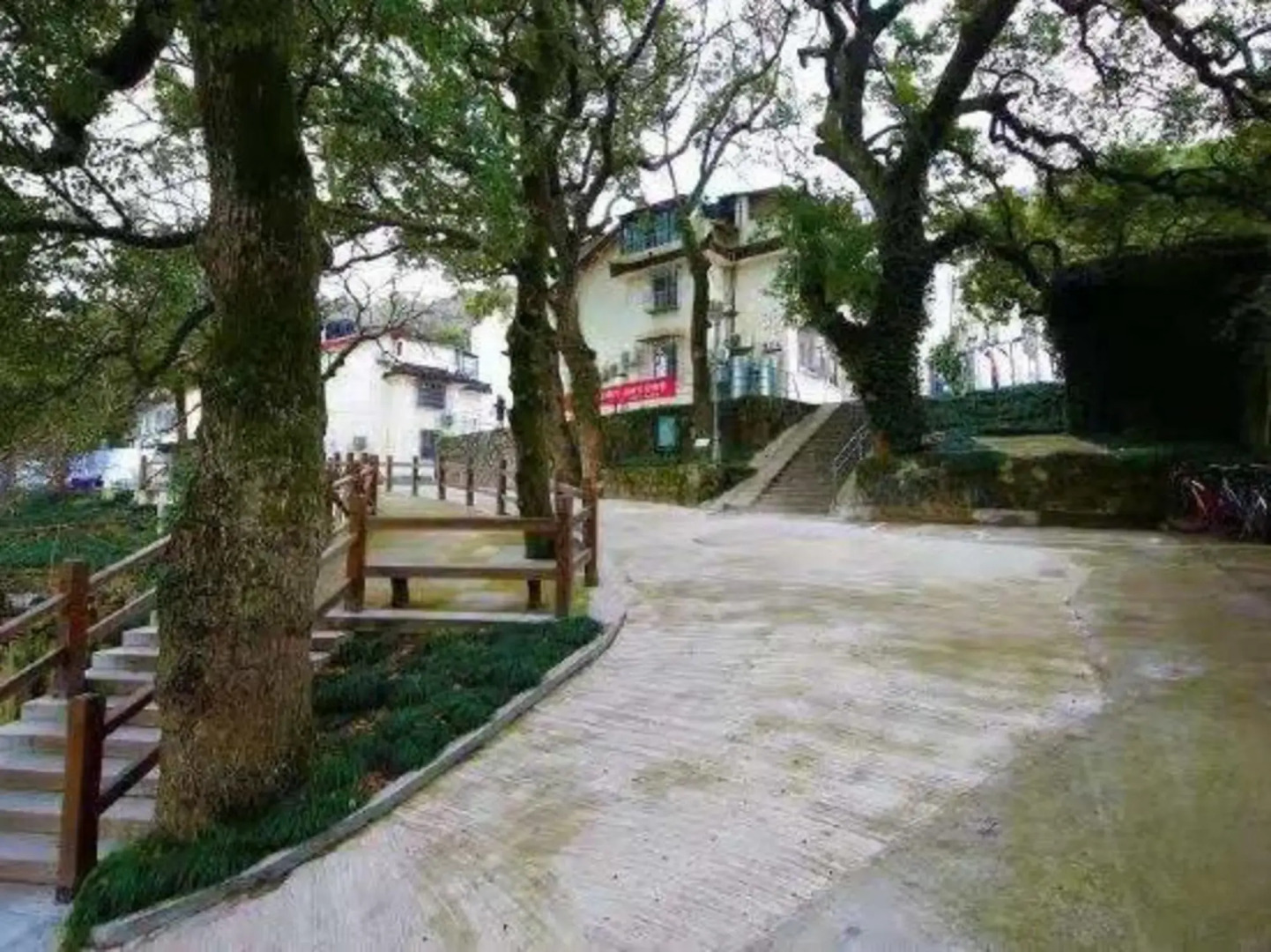 Zhoushan Putuo Mountain Buddha Farmhouse