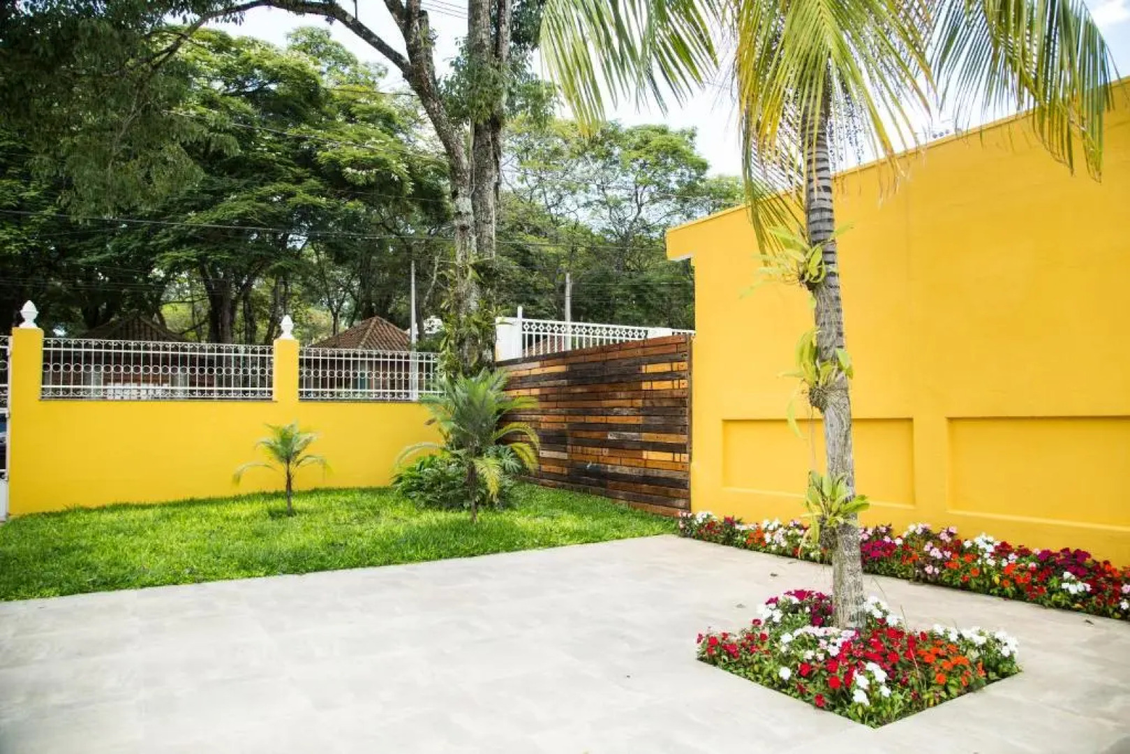 Casarao Hostel - Analandia SP