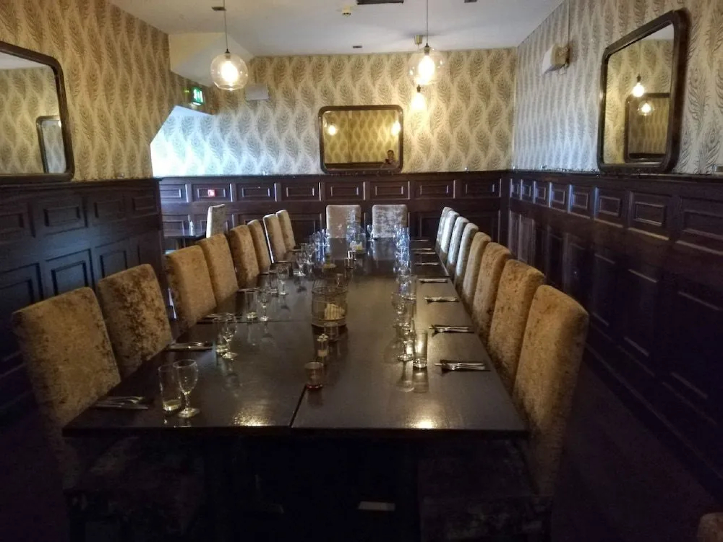 Brogans Bar & Guesthouse