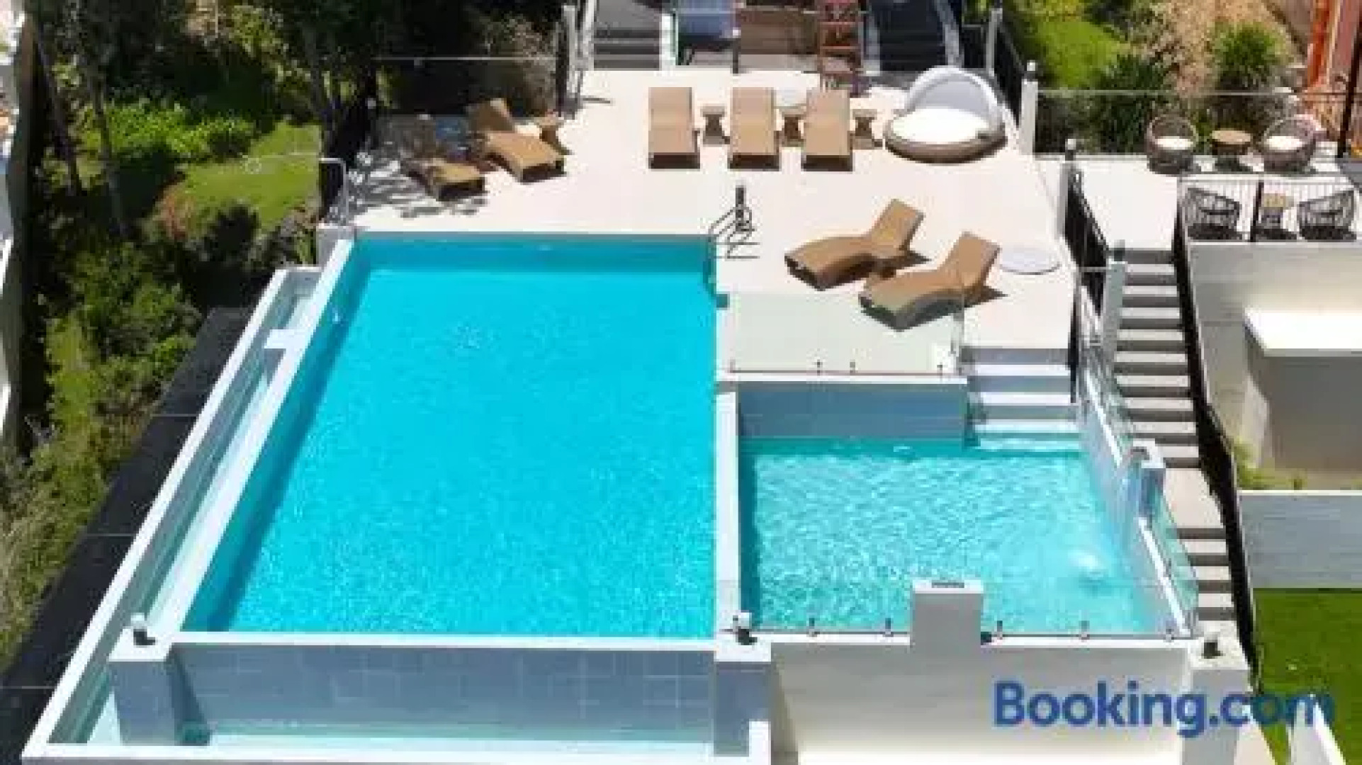 Cebu One Tectona Resort Hotel powered by Cocotel