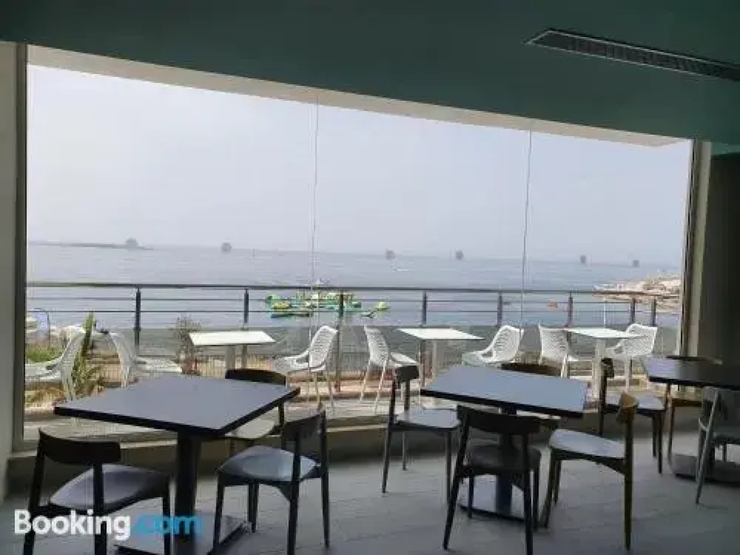 Seaview Hotel
