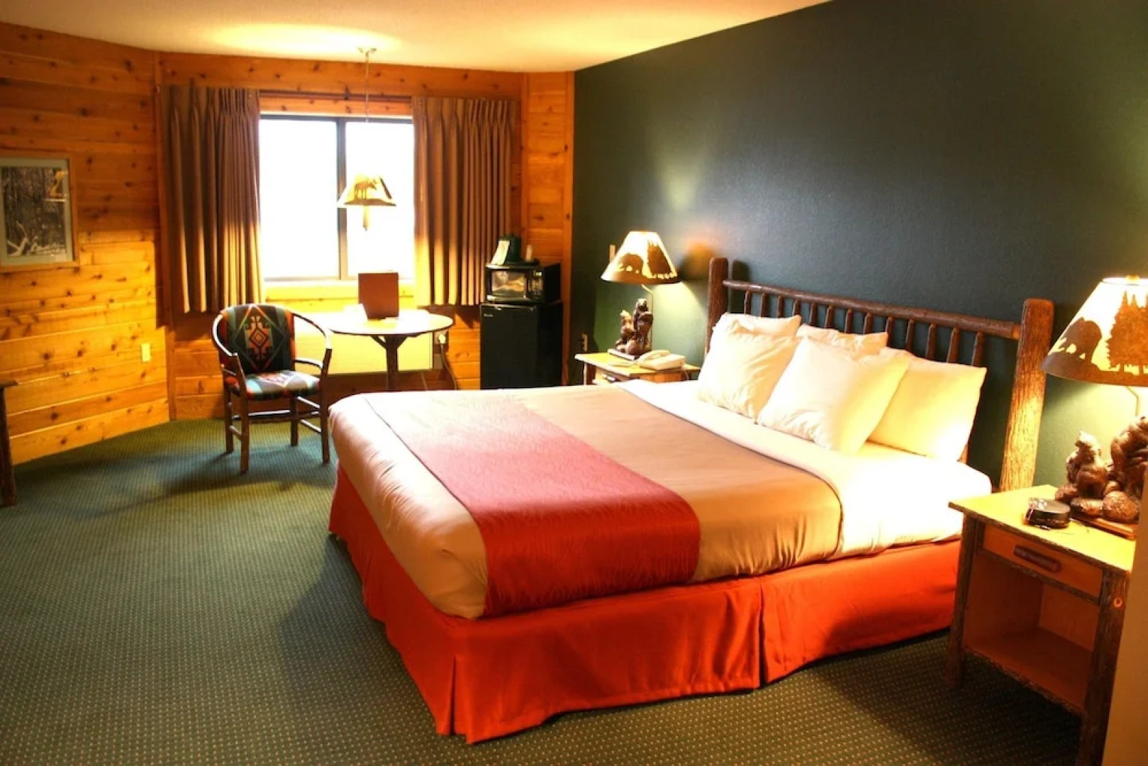 The Lodge at Crooked Lake