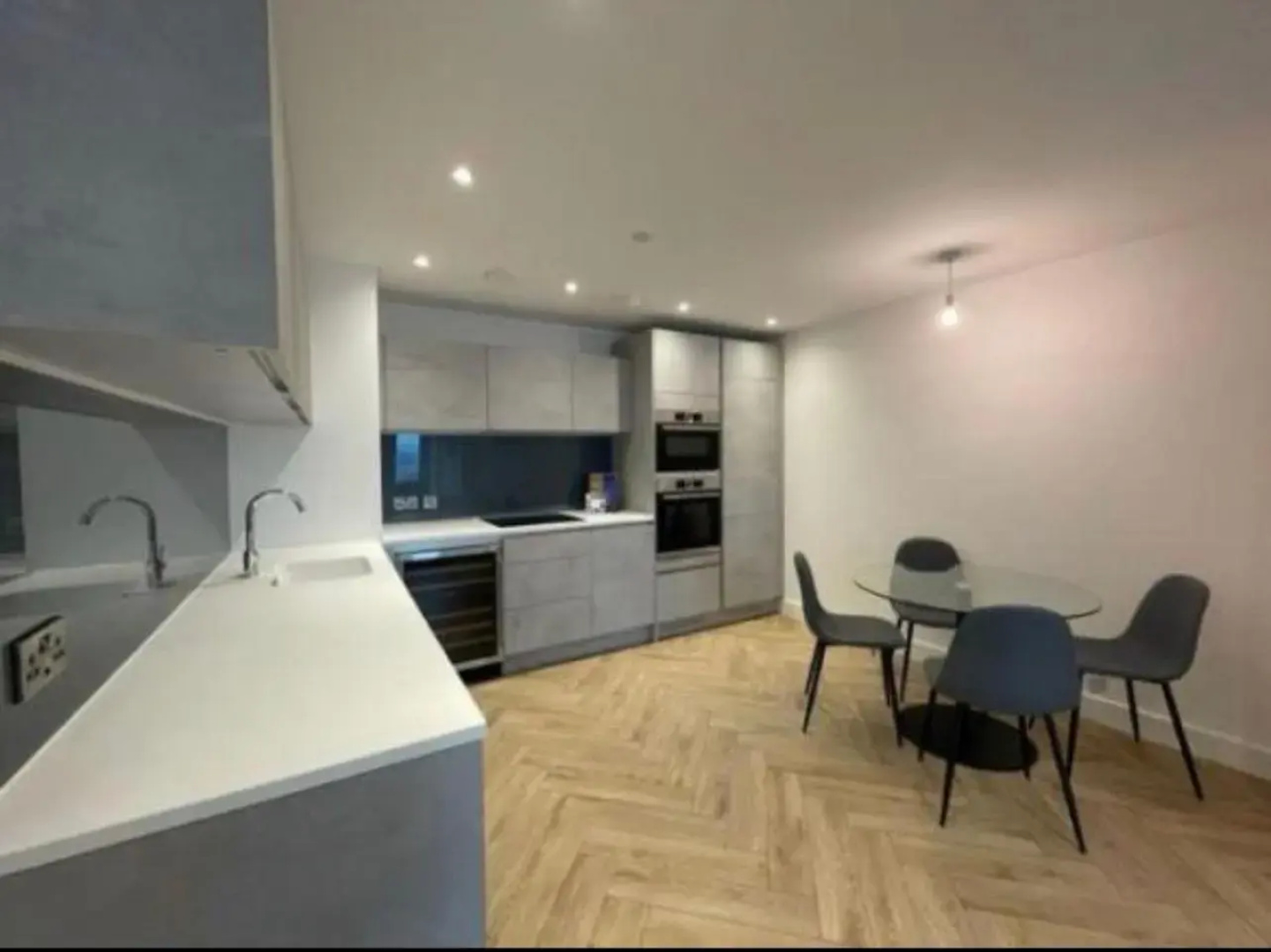 Brand New Luxury Manchester City Centre 2 Bed Apartment Skyline Views