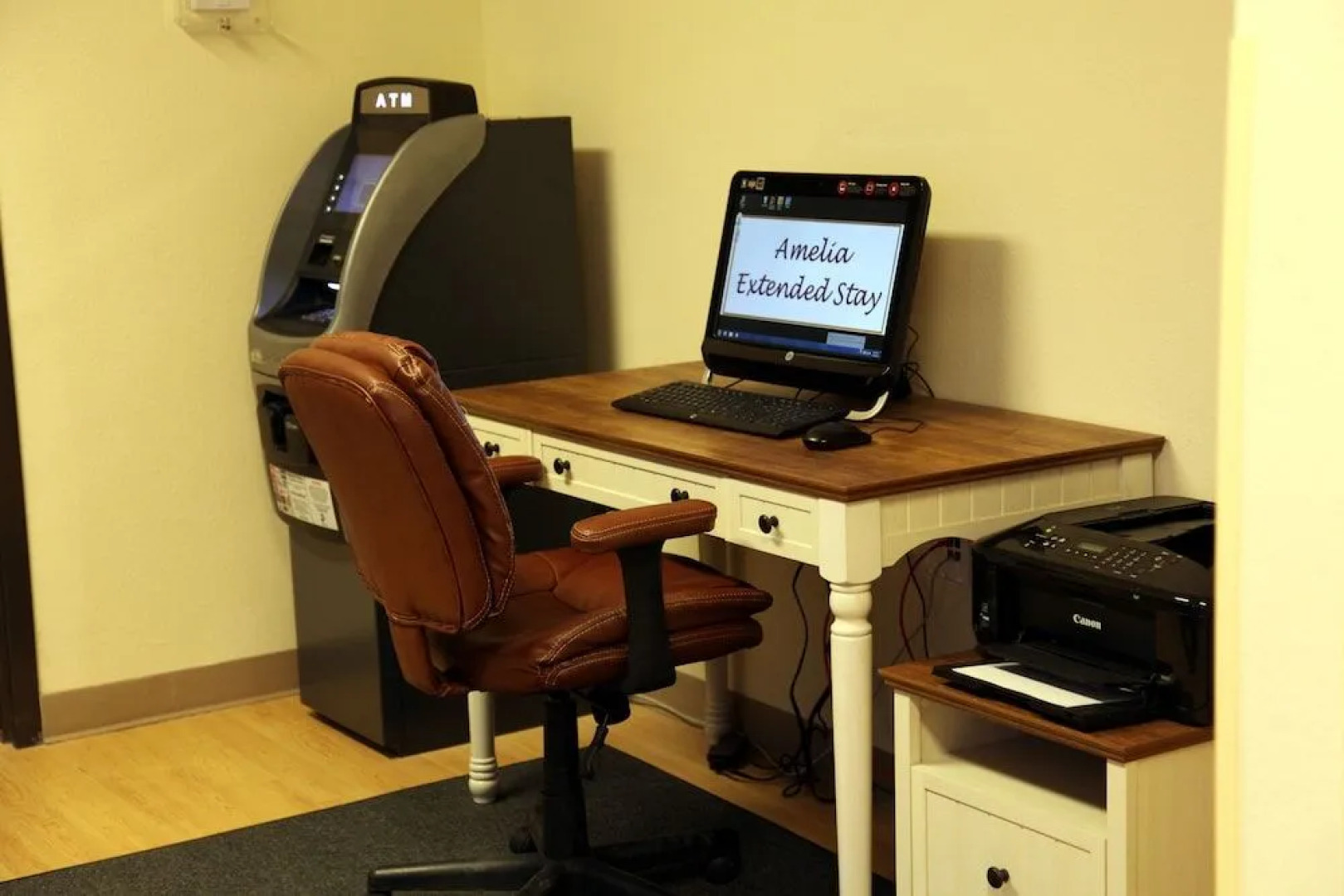 Amelia Extended Stay & Hotel