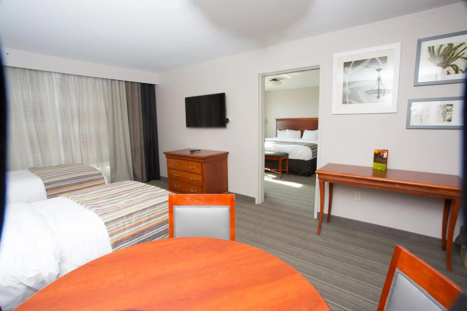 Country Inn & Suites by Radisson, Grand Forks, ND