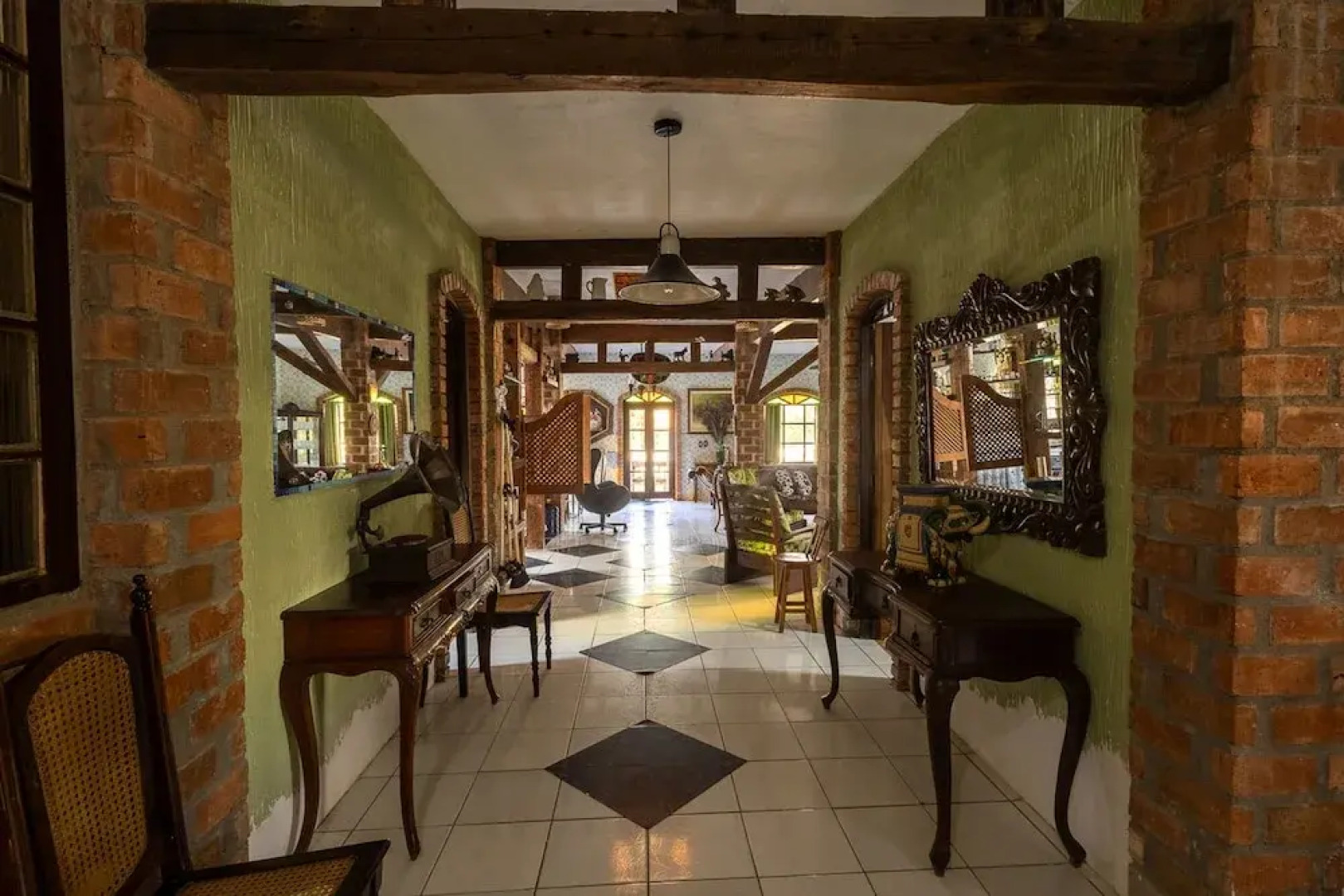 Casa de Campo Luxuosa c Piscina e Churrasqueira