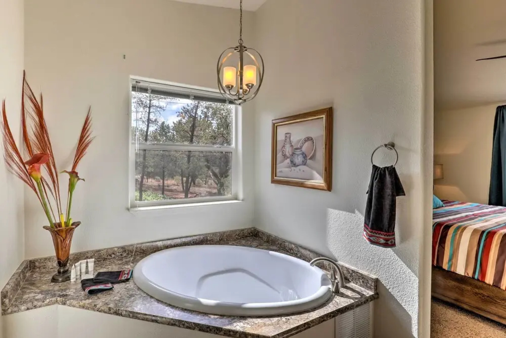 Mountain-view Rooftop Deck: Sedona Hideaway