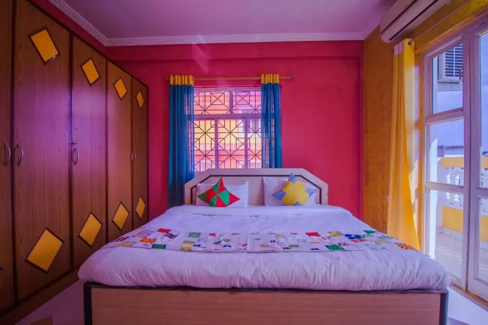 OYO 18739 Home Spacious 2BHK Sangolda