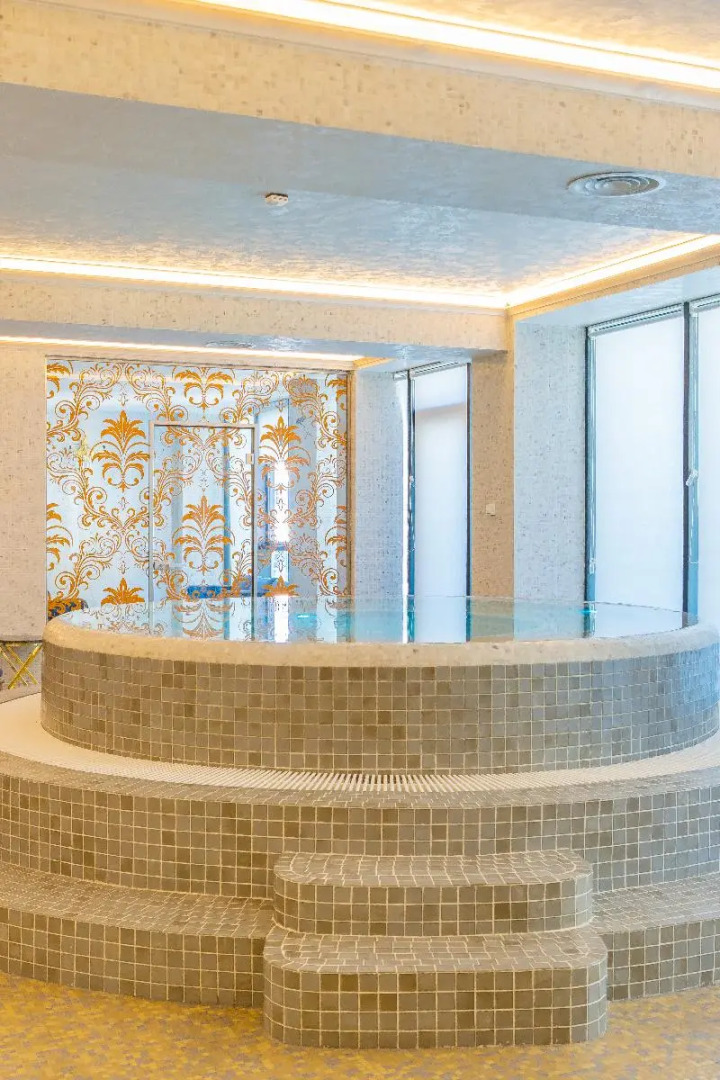 W Regal Boutique&Spa