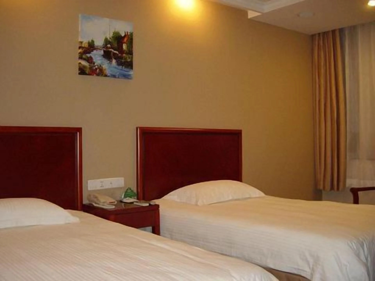 GreenTree Inn Jiujiang Railway Station Hotel