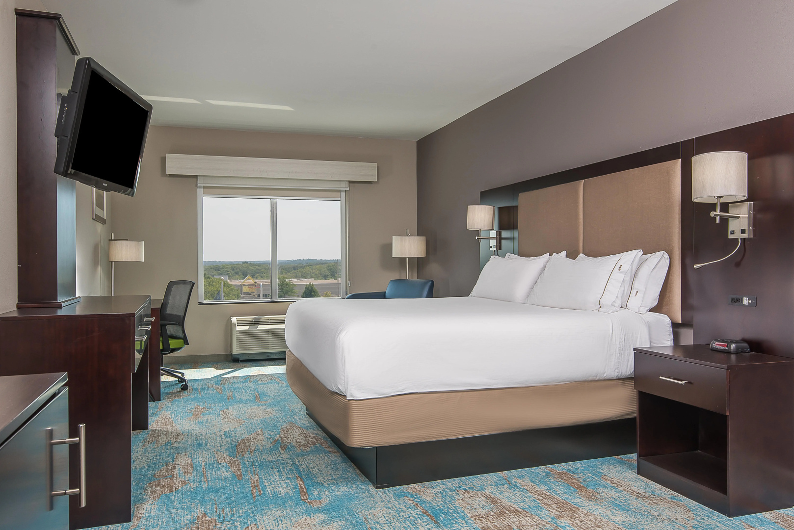 Holiday Inn Express & Suites Norwood-Boston Area by IHG