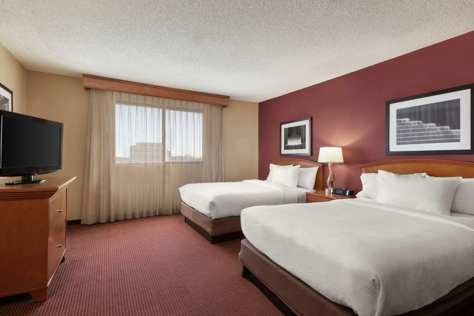 Embassy Suites by Hilton Kansas City International Airport