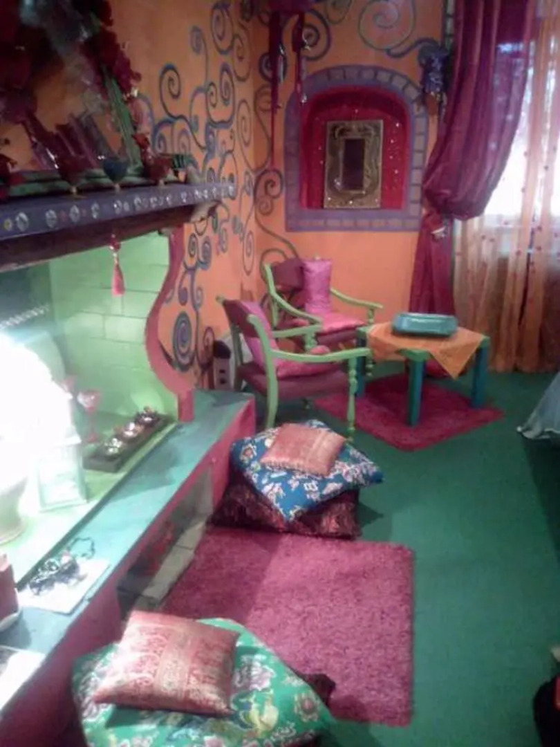 Calcata Artists Room